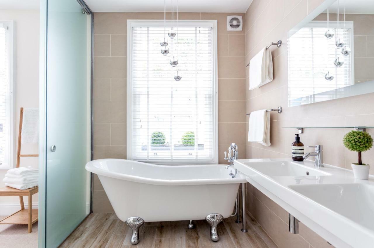 Logan Mews By Lime Street Londra